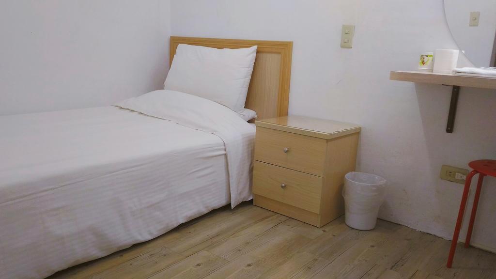Chia Rong Hostel Taipei Eksteriør bilde